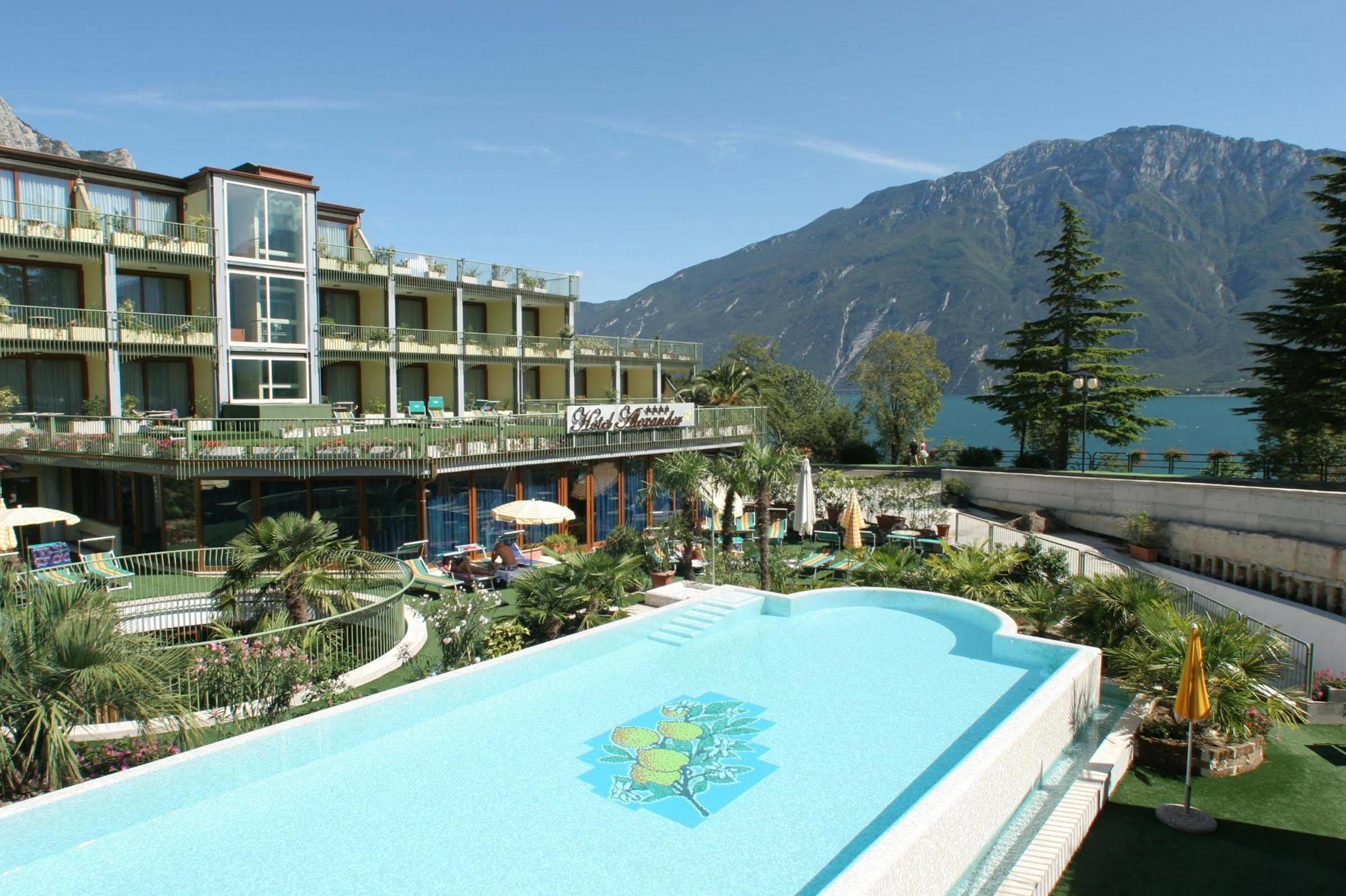 Hotel Alexander Limone sul Garda Zewnętrze zdjęcie